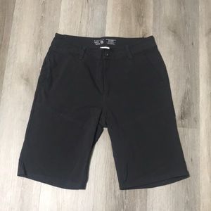 Mountain Hardwear AP Shorts Mens 32 Gray Charcoal